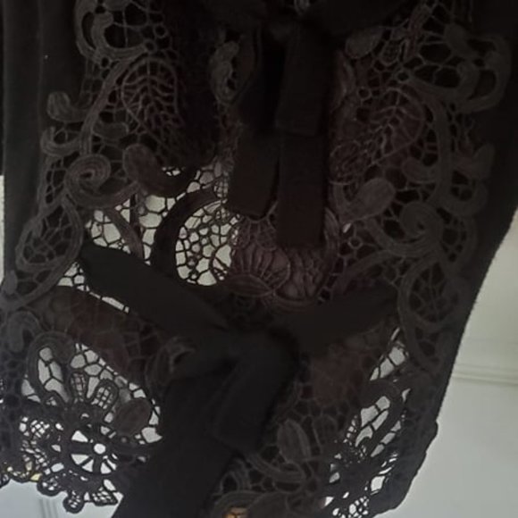 White House Black Market Bow Sweater - Picture 4 of 8